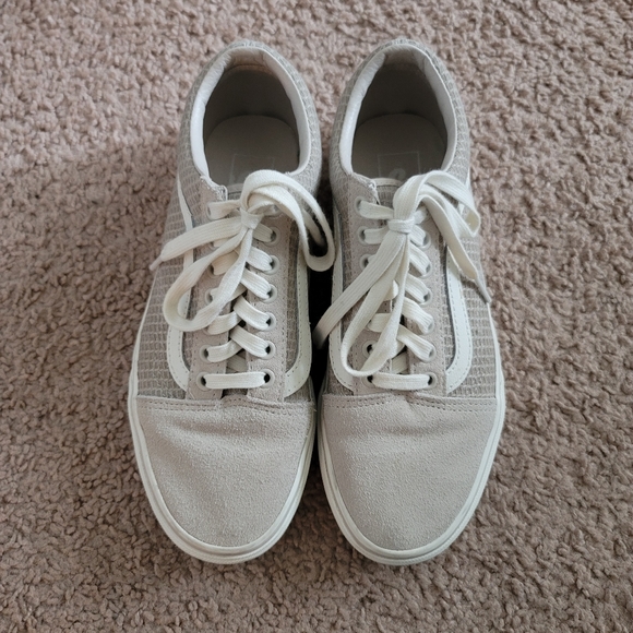 ๐ Vans old skool beige nude cream and white sneakers 8.5 - Picture 2 of 7